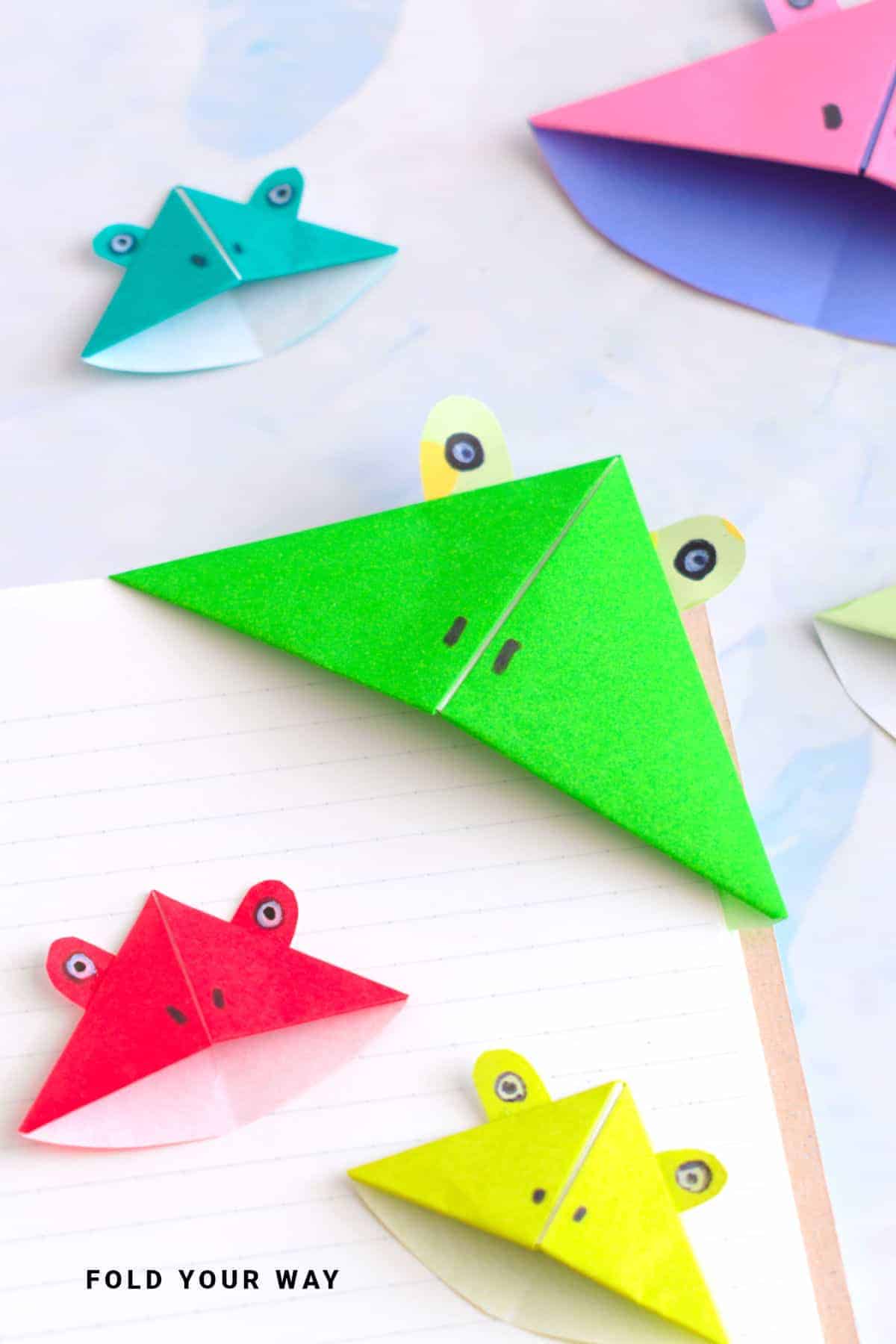 Frog corner origami bookmark.